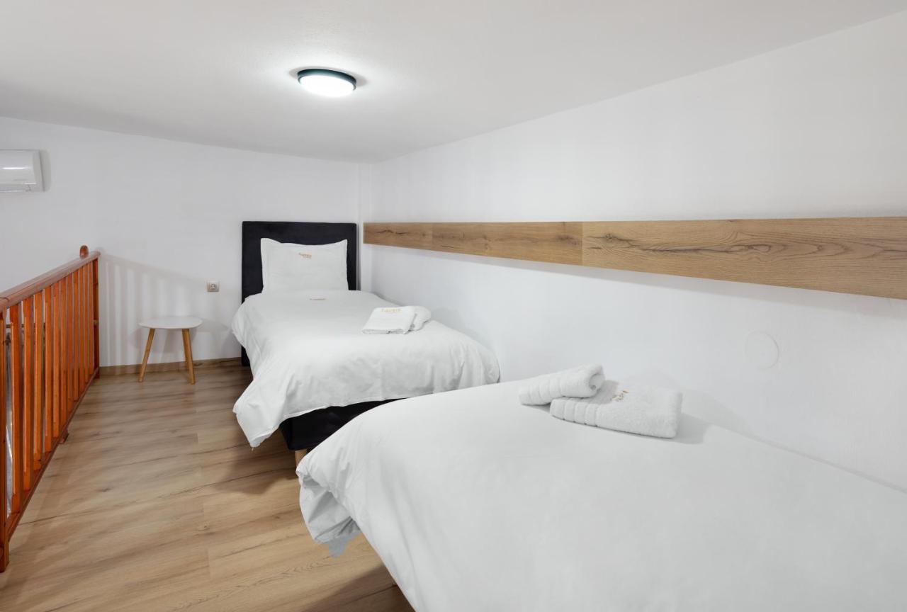 Limnaio Hotel Chrysohorafa Ngoại thất bức ảnh