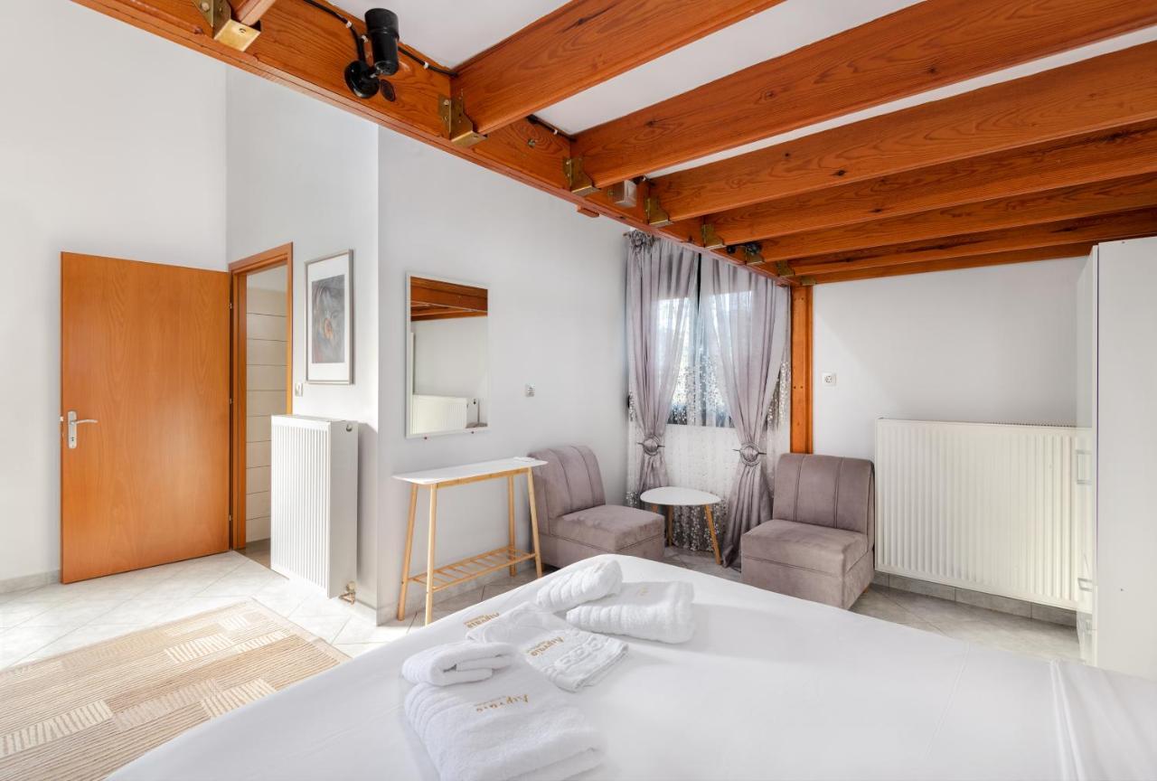 Limnaio Hotel Chrysohorafa Ngoại thất bức ảnh