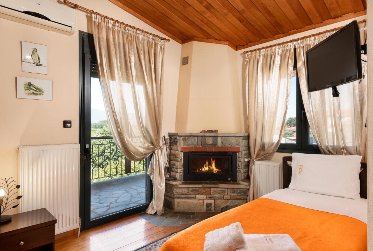 Limnaio Hotel Chrysohorafa Ngoại thất bức ảnh