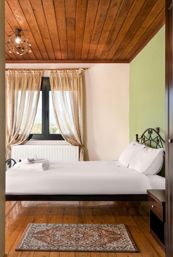 Limnaio Hotel Chrysohorafa Ngoại thất bức ảnh