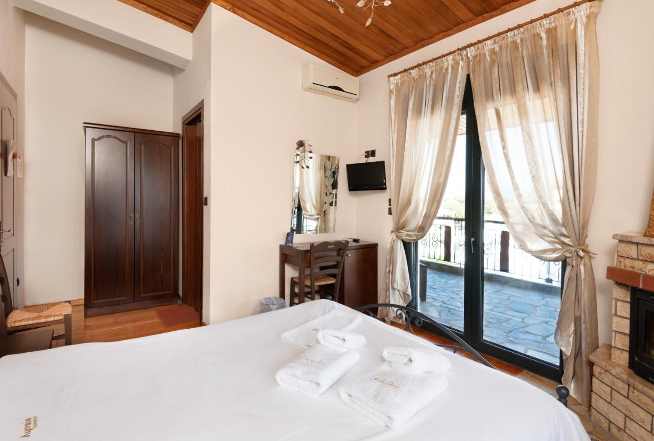 Limnaio Hotel Chrysohorafa Ngoại thất bức ảnh